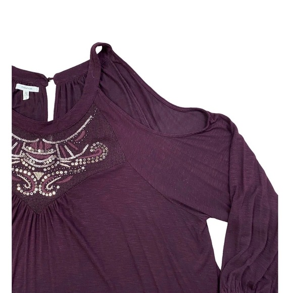 Maurices Top Size 2 Plus 2X Plum Purple Cold Shoulder Embellished Sequin Mesh - Picture 5 of 10